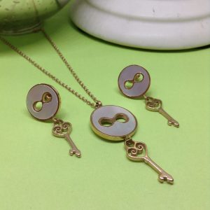 Collar y aretes mujer acero inoxidable llave infinitum