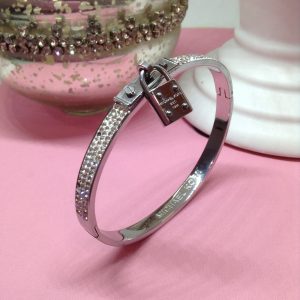 Pulsera mujer color plata dije candado acero inoxidable