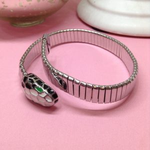 Pulsera plateada estilo serpiente acero inoxidable