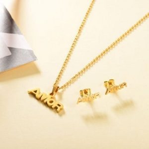 Conjunto cadena, dije y aretes dorado mod amor