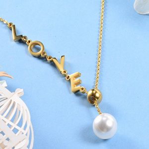 Collar dorado perla love