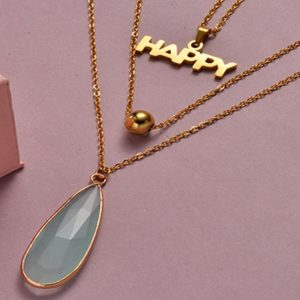 Cadena triple dorado dijes happy y piedra azul