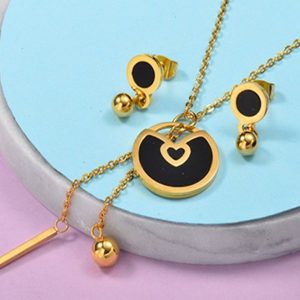 Conjunto cadena, dije y arete dorado mod circulo corazón y barra