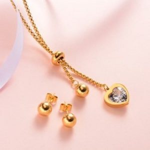 Conjunto collar, dije y aretes dorado mod corazón zirconia