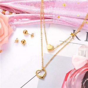 Conjunto dorado cadena dob y aretes corazón