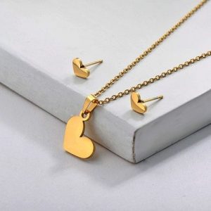 Conjunto económico moda corazón