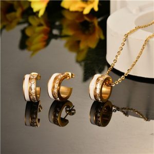 Conjunto collar y aretes modelo kb568A