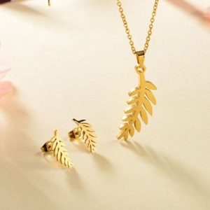 Conjunto cadena, dije y aretes dorado mod hoja olivo