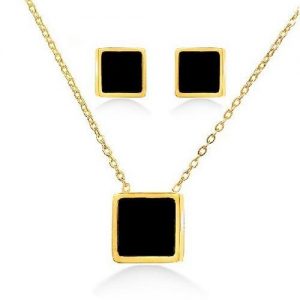 Conjunto cadena, dije y aretes dorado cuadro piedra negra