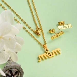 Conjunto cadena, dije  y aretes dorado mod mom