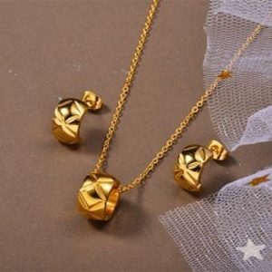 Conjunto cadena, dije completo y arracada med luna
