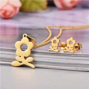 Conjunto collar y aretes modelo kb347