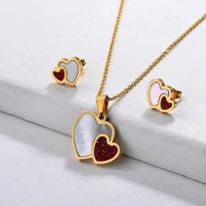 Conjunto collar y aretes modelo kb550A