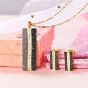 Conjunto collar y aretes modelo kb414A
