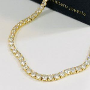 Gargantilla piedras blancas  chapa de oro 18k