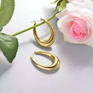 Aretes ovalados color dorado