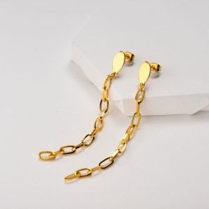 Pendientes dorados diseño de cadenas