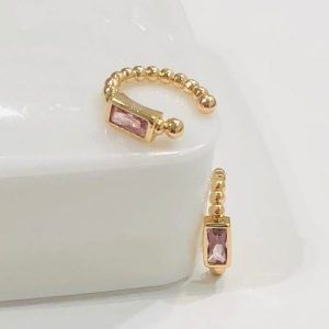 Aretes puño piedra rosa