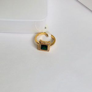 Anillo piedra verde n.8