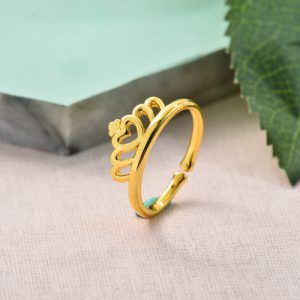Anillo de corona dorado
