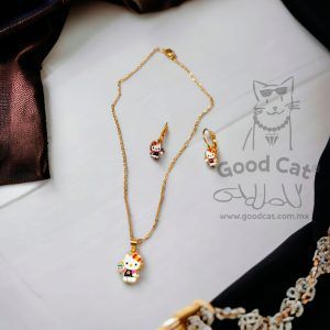 Conjunto collar y aretes mod 11794 Hello Kitty